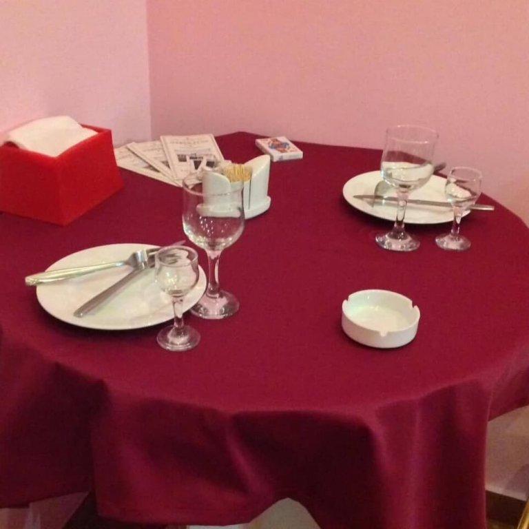 Narek+ Hotel Arrinj Bagian luar foto