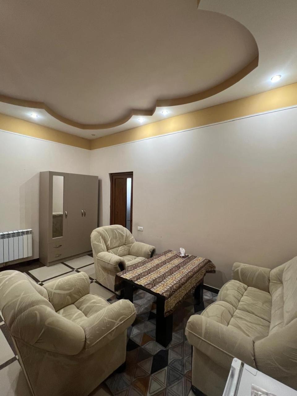 Narek+ Hotel Arrinj Ruang foto